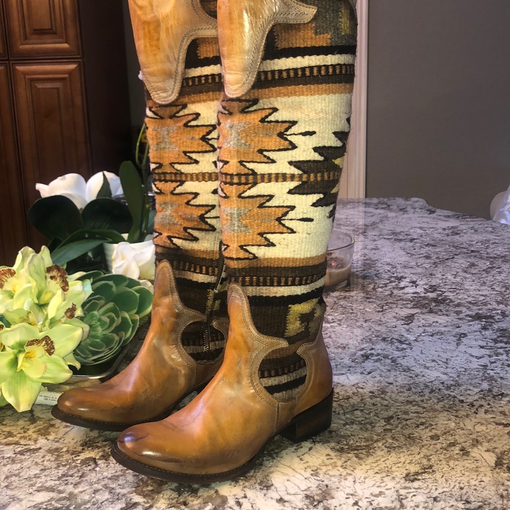 Freebird boots size 9 RESERVED